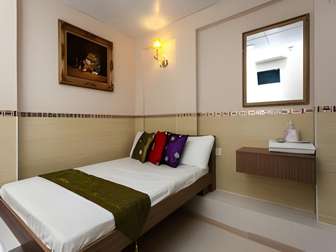 Bedroom 6