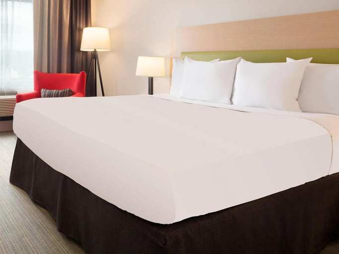 Bedroom 3, UNIVERSITY HOTEL - DAVIS AREA by IHG, Solano