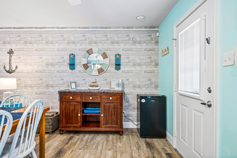 Others 5, Lunasea Haven, Aransas