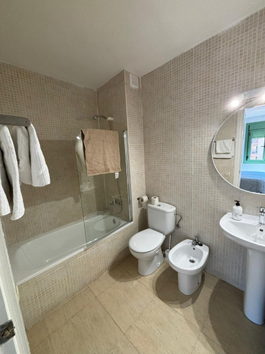 Bathroom 2, URBAN Center Apartments, Tarragona