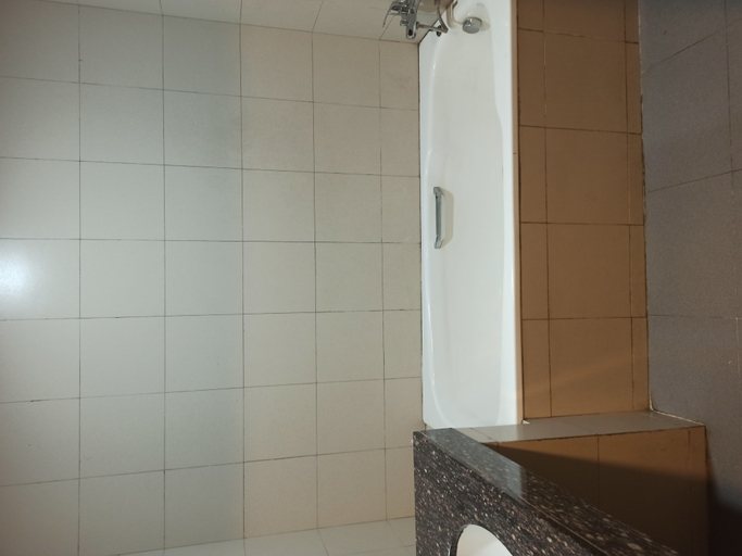 Bathroom 7