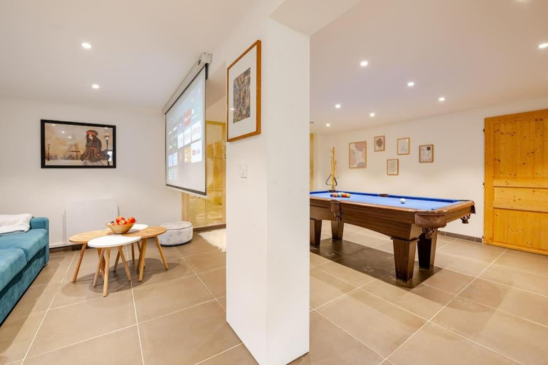 Others 4, Logement avec billard, home cinema et terrasse privatises, Haute-Savoie
