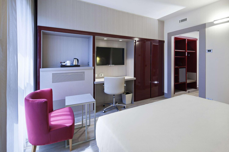 Bedroom 16