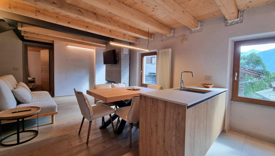 Others 3, Alpine Chic Retreat, Aosta
