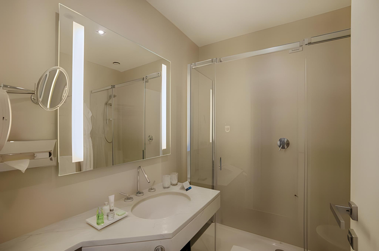 Bathroom 11