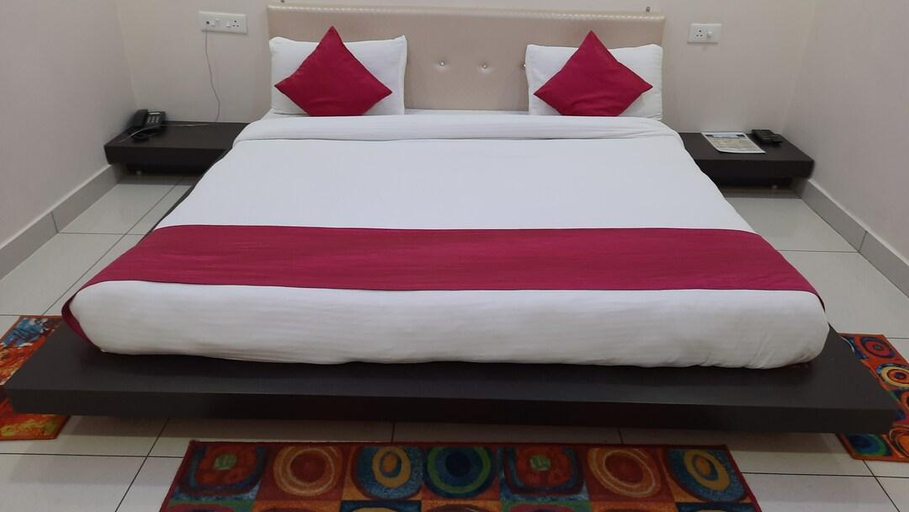 Bedroom, HOTEL REYANSH, Udham Singh Nagar