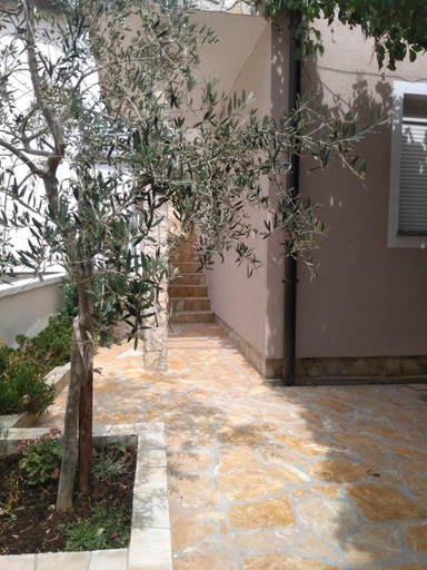 Exterior view 1, Doana Apartments, Vir