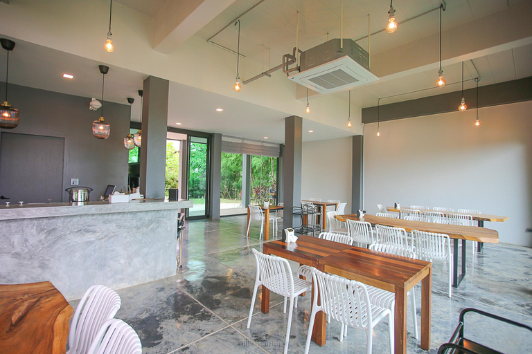 Food & Drinks 2, BananaHill, Mueang Kamphaeng Phet