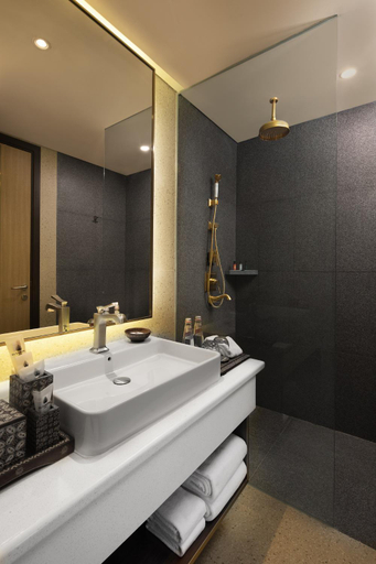 Bathroom 6