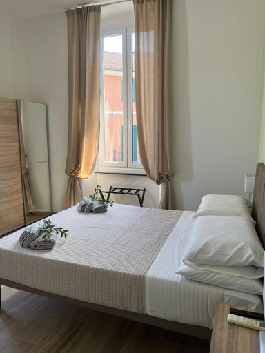 3, Ulivo House, Genova
