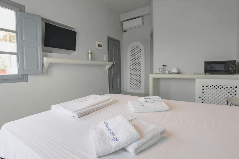 Bedroom 4, Anemos Fira Caldera View, South Aegean