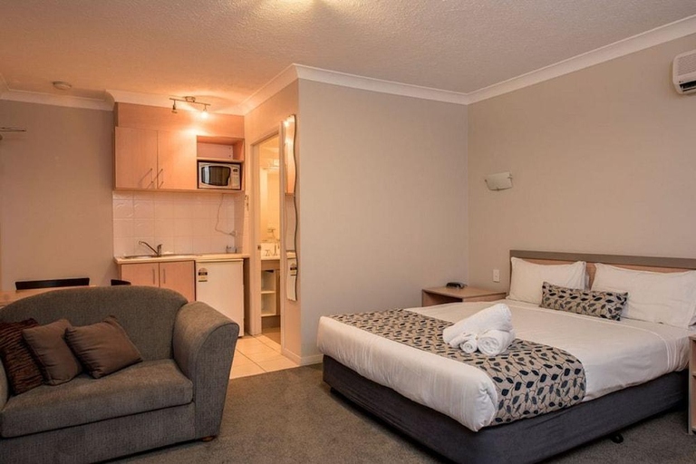 Bedroom 2, Pacific Coast Motel, Gold Coast