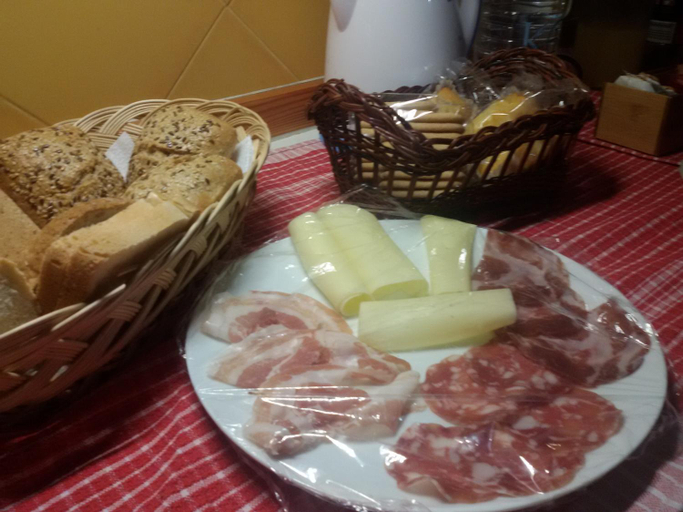 Others 5, Bed and Breakfast Dar Tal-Lumija