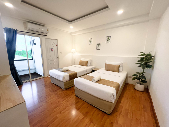 Bedroom 14