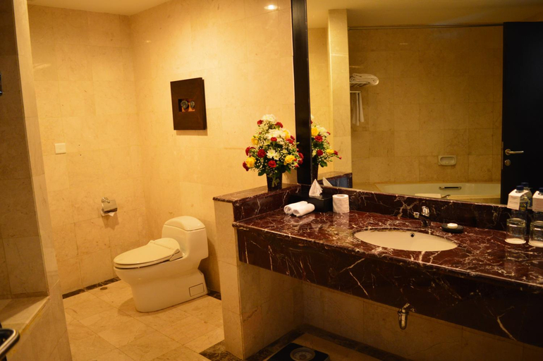 Bathroom 8