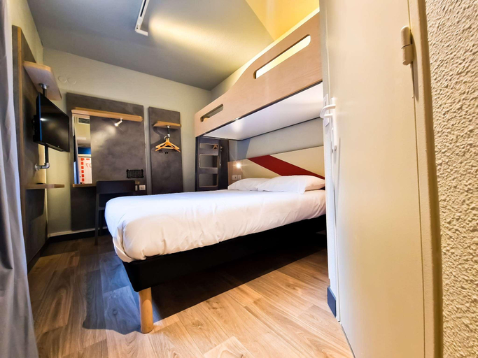 Bedroom 2, Ibis Budget Lille Marcq En Baroeul, Nord