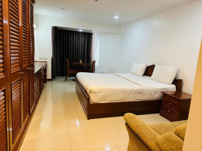 Bedroom 18