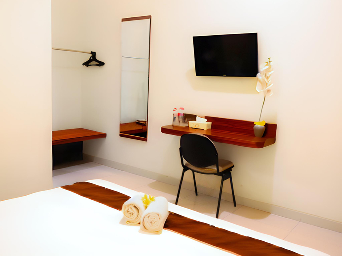 Bedroom 13
