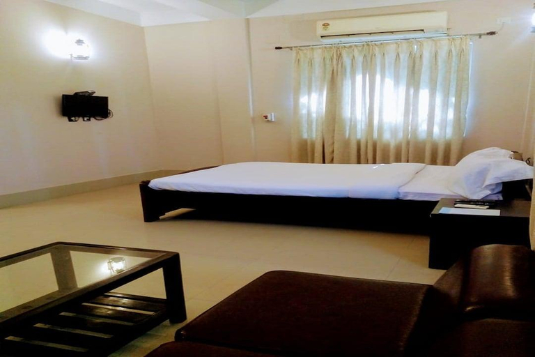 Bedroom, Lake Side Resort Neermahal, Sipahijala