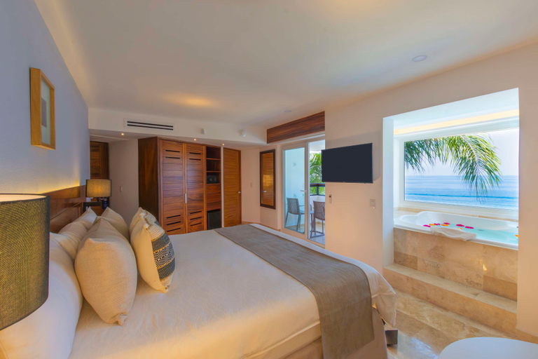 Bedroom 3, Buenaventura Grand Hotel and Great Moments, Puerto Vallarta