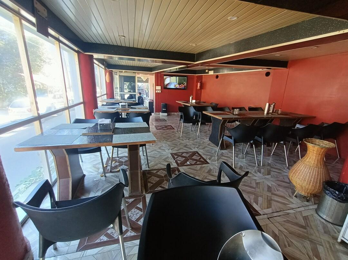 Food & Drinks, Sleeping Beauty Hotel Mountain View Property, Chamoli