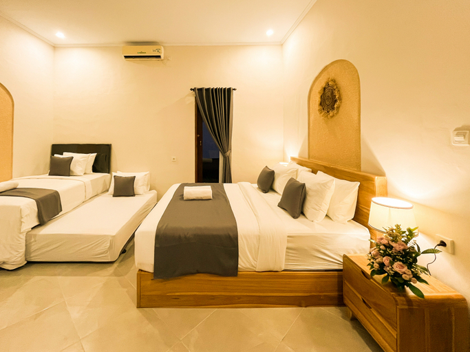 Luxury Villa Devi Canggu BatuBolong 3BR 10Guests, Bali