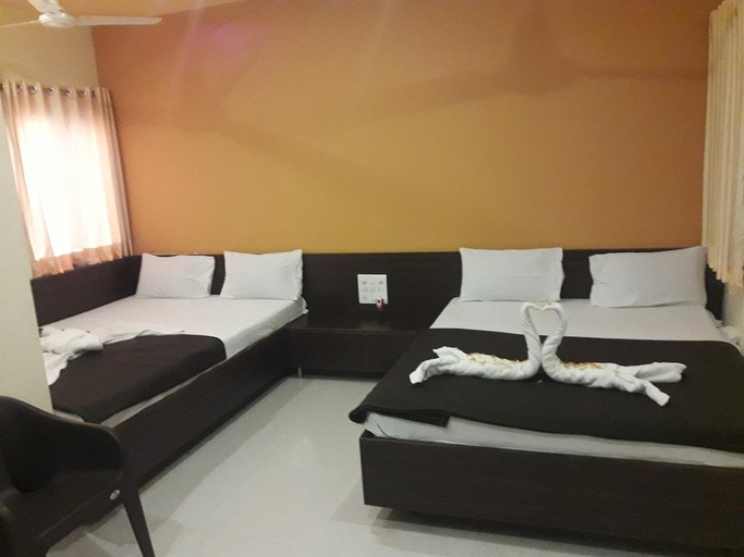 Bedroom 2, HOTEL SAIMEERA PALACE, Ahmadnagar