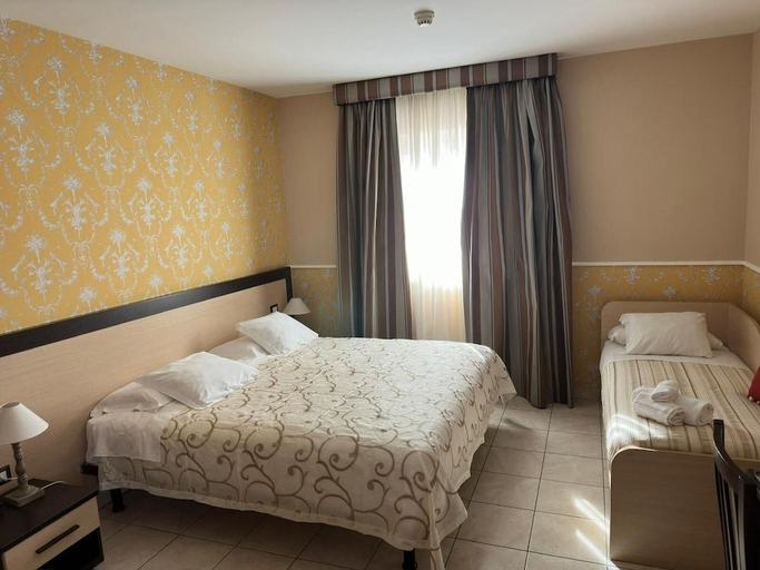 Bedroom 2, Hotel De La Ville Relais, Roma