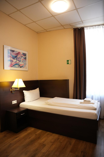 Others 3, Hotel Tabitha, Frankfurt am Main