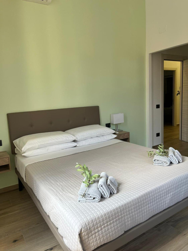 4, Ulivo House, Genova