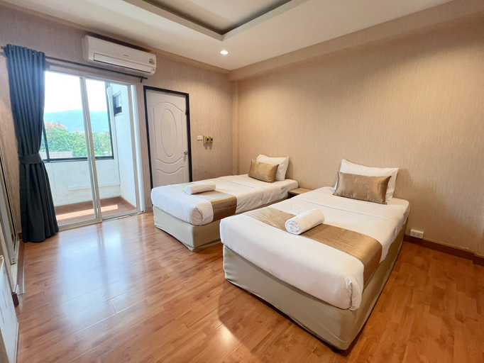 Bedroom 9