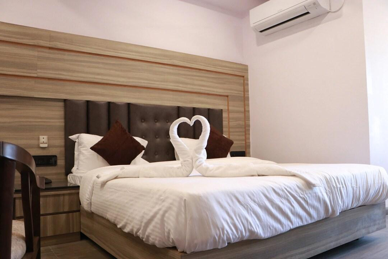 Bedroom 2, Hotel Vijay Shree, Shahdol
