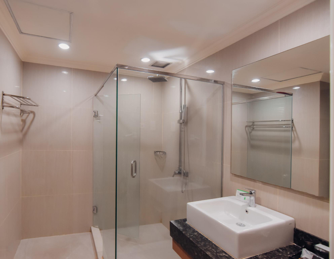 Bathroom 8