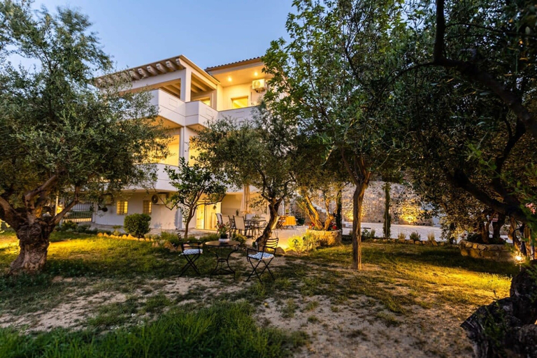 Room 5, Kitries Summer Getaway - Eden Sandy Suite, Peloponnese