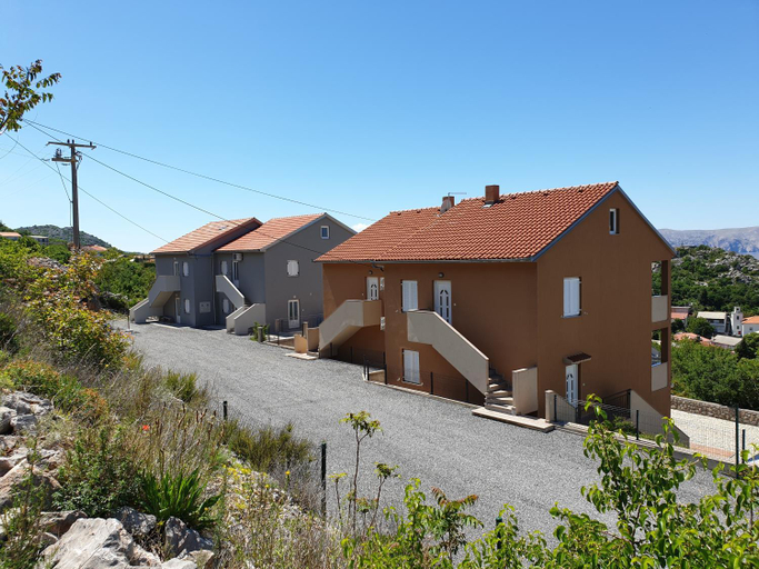 Others 5, Slavica apartments 1, Senj