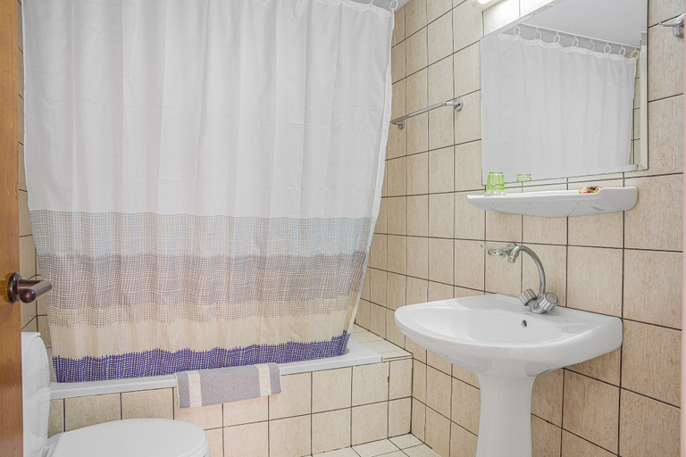Bathroom 5, Creta Verano, Crete