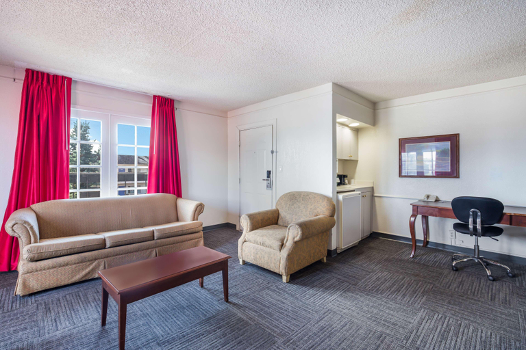 Bedroom 3, Americas Best Value Inn Denver, Denver