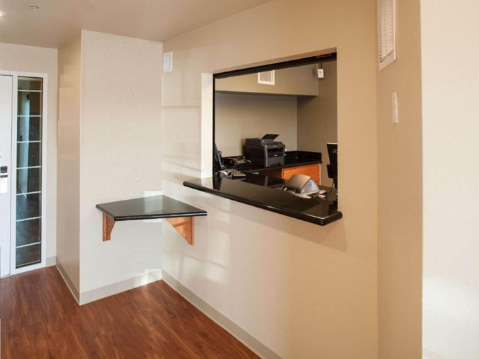 Public Area, WoodSpring Suites Grand Junction, Mesa