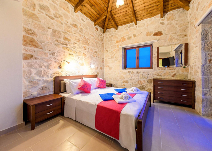 Room 4, Sunset Vista Villas Classic II, Ionian Islands