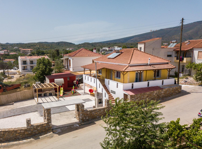 Others 3, Villa Elpis 1, East Macedonia and Thrace