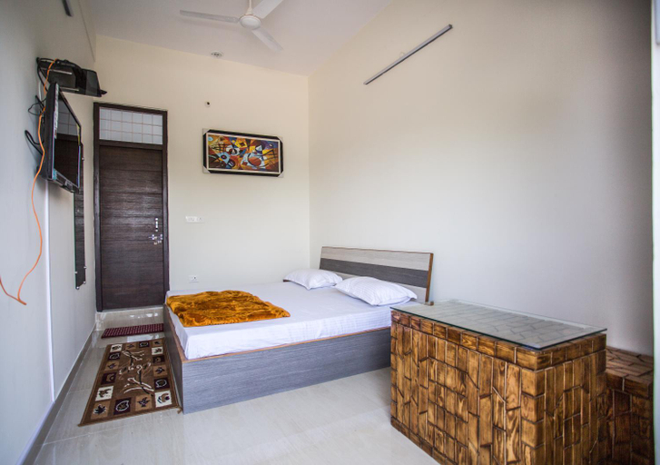 Bedroom 2, Hotel Shiv Kripa, Dehradun