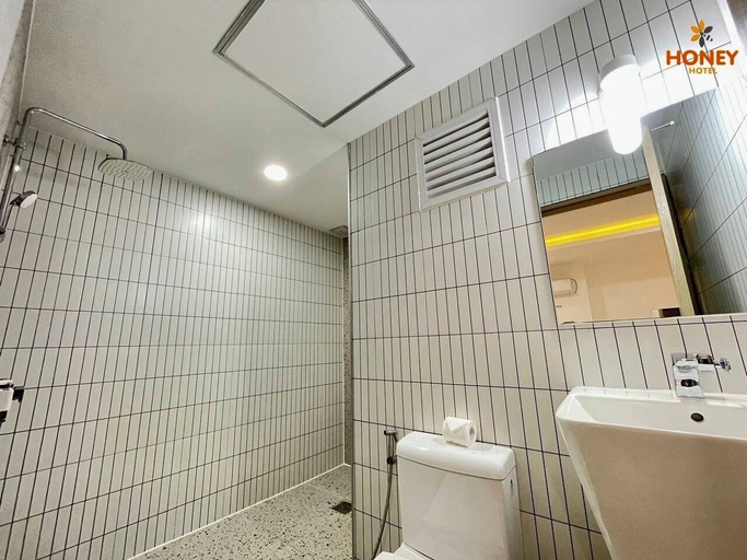 Others 3, Maganda Hotel - Balibago, Mabalacat