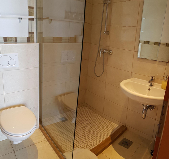 Bathroom 4, Sunset Split Rooms, Podstrana
