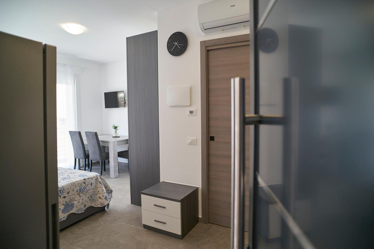 Bedroom 2, Villa Borghesi Suites Fronte Mare, Rimini