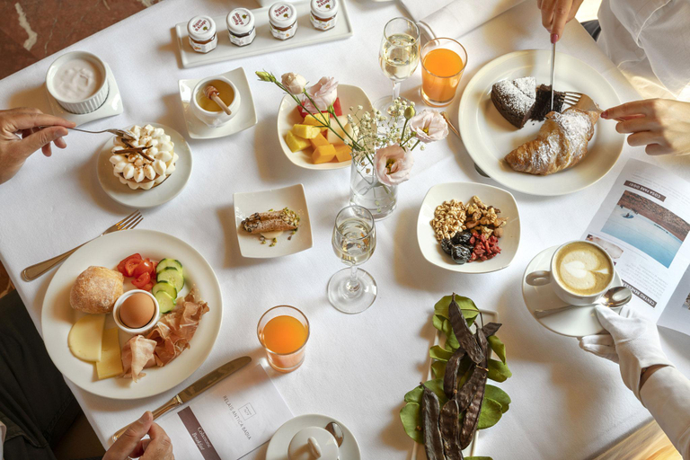 Food & Drinks 5, Relais Antica Badia                                                                         , Ragusa
