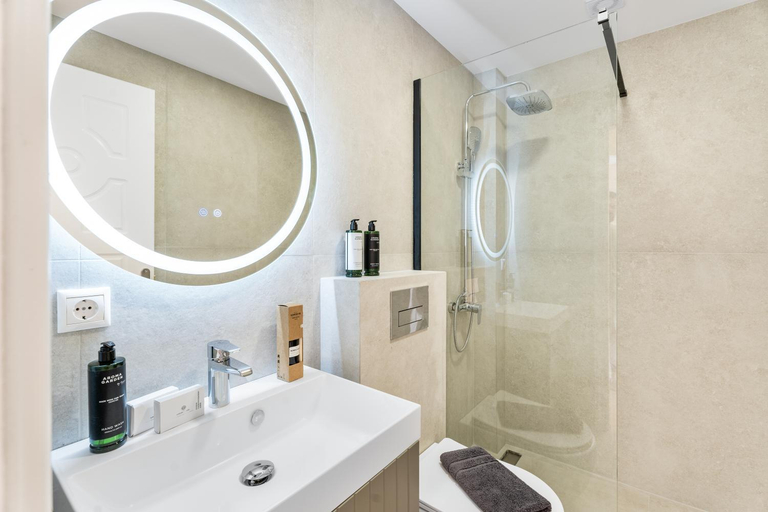 Others 5, NK Suites, Peloponnese