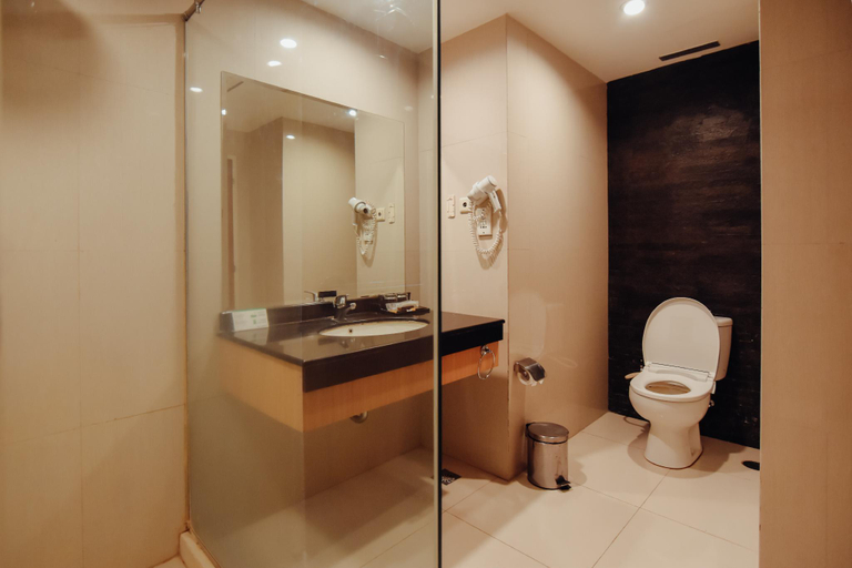 Bathroom 21