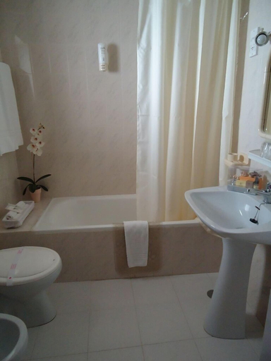 Bathroom 4, Boutique Hotel Marina S Roque, Lagos
