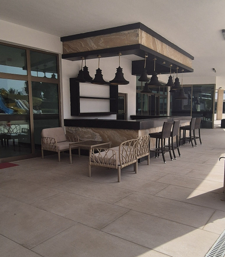 Food & Drinks 2, Alodger Sirius Town Lara, Antalya