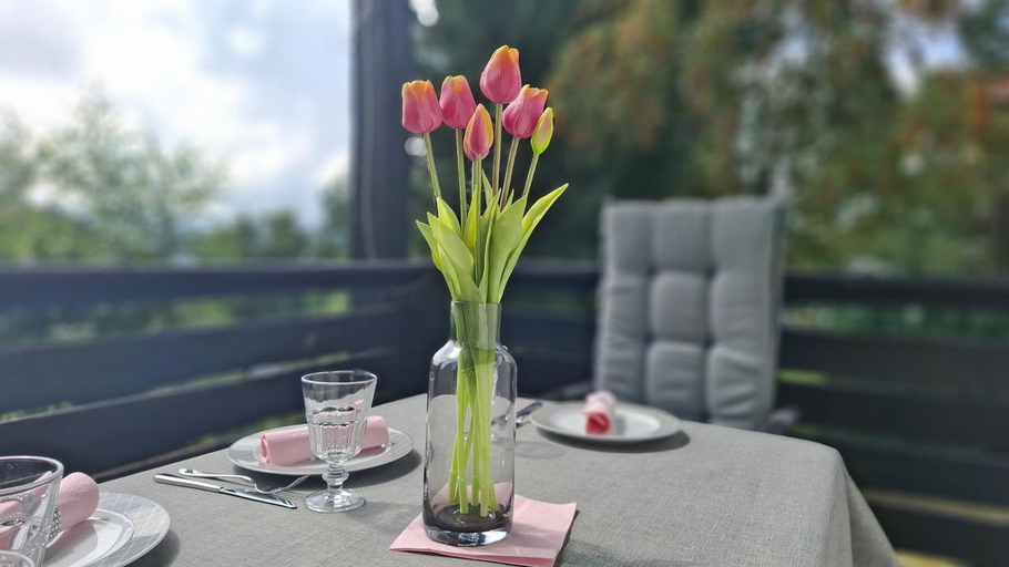 Food & Drinks 4, Waldferienhaus 98 I 3 Schlafzimmer I Lagerfeuer, Regen